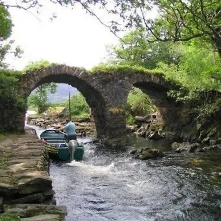 Woodford In Old Farm Cill Airne