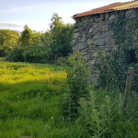 Woodford In Old Farm Semesterbostad *